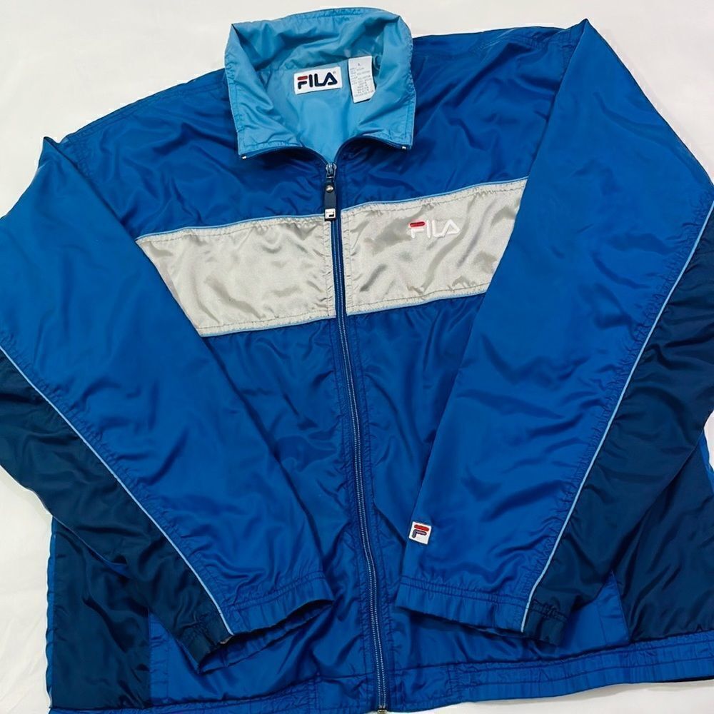 Vintage FILA Embroidered Lightweight Windbreaker Jacket